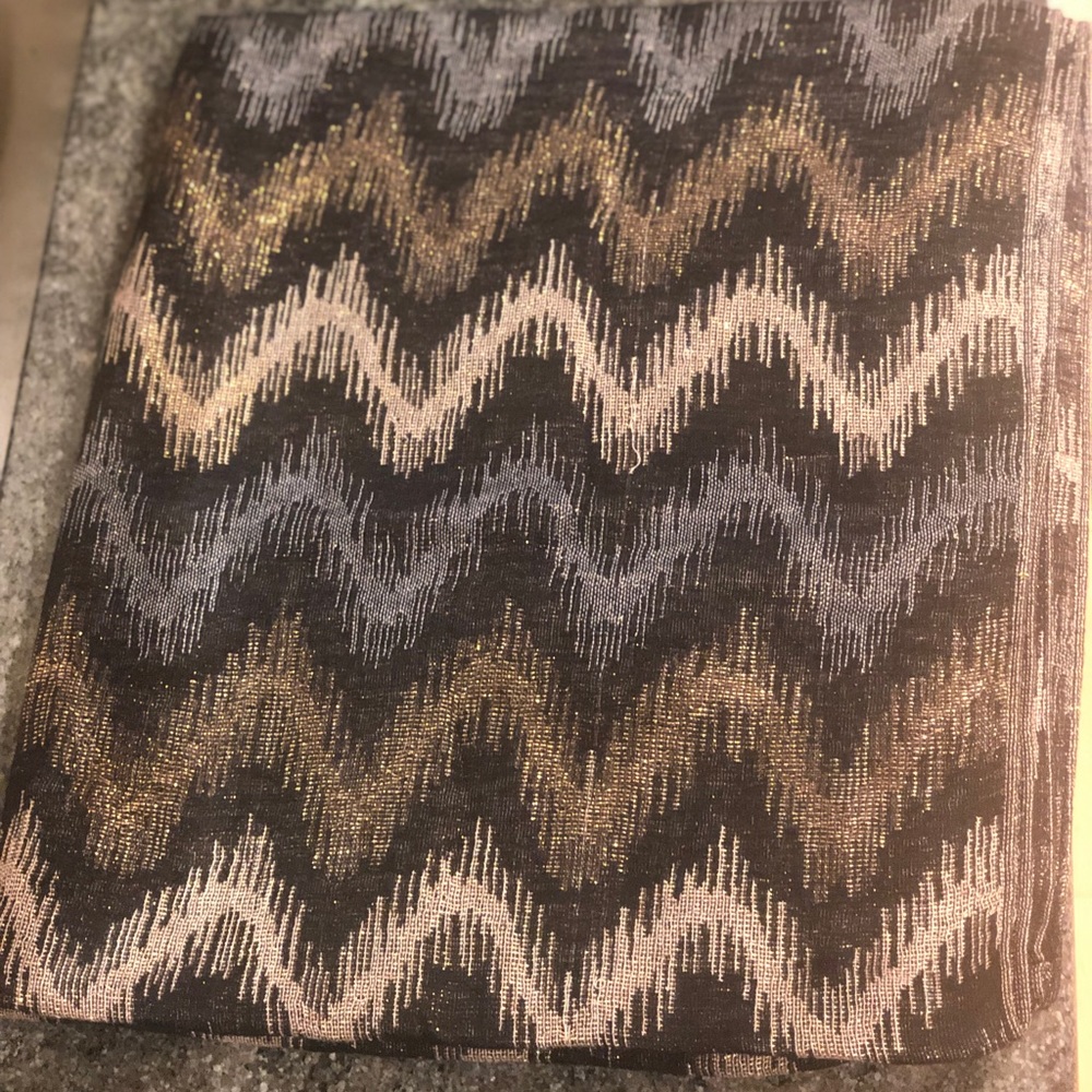 Black/ Metallic infinity scarf